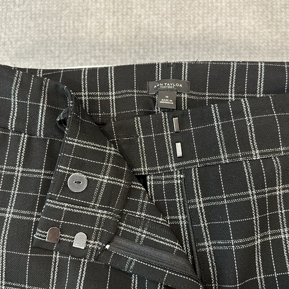 Ann Taylor Factory Black & White Plaid Ankle Pants - Picture 3 of 5